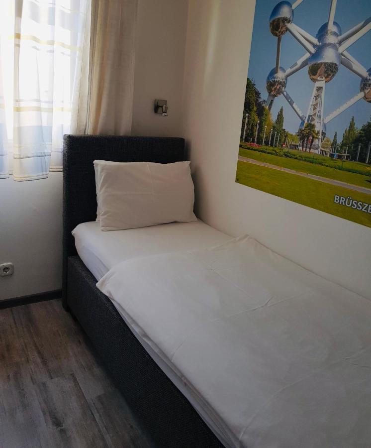 Matyas Panzio Bed & Breakfast Szeged Exterior photo